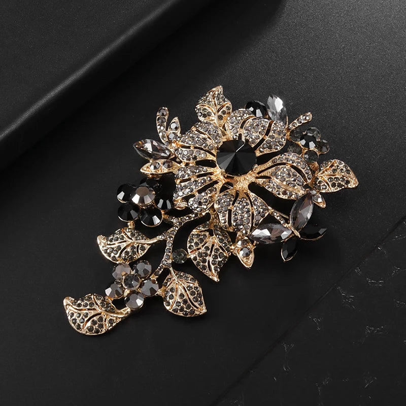 Rhinestones Peacock Brooches for Women\'S Luxury Clothing Accessories Elegant Banquet Wedding Jewelry Female Pin