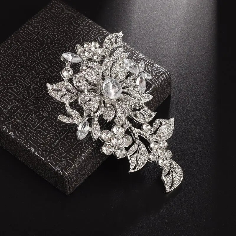 Rhinestones Peacock Brooches for Women\'S Luxury Clothing Accessories Elegant Banquet Wedding Jewelry Female Pin